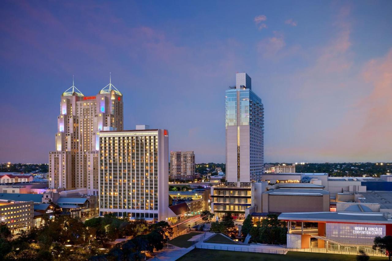 San Antonio Marriott Riverwalk Hotel Exterior photo