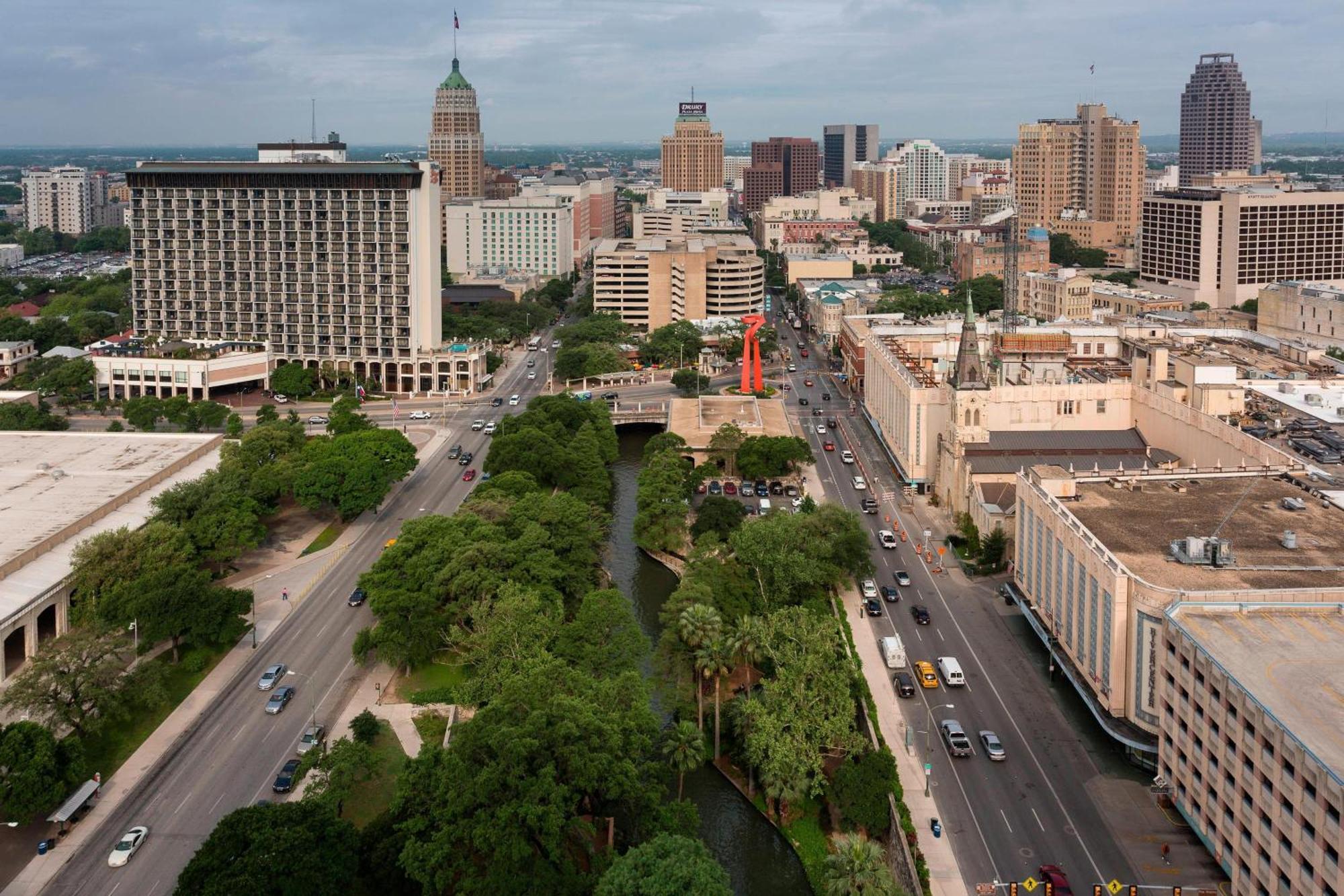 San Antonio Marriott Riverwalk Hotel Exterior photo